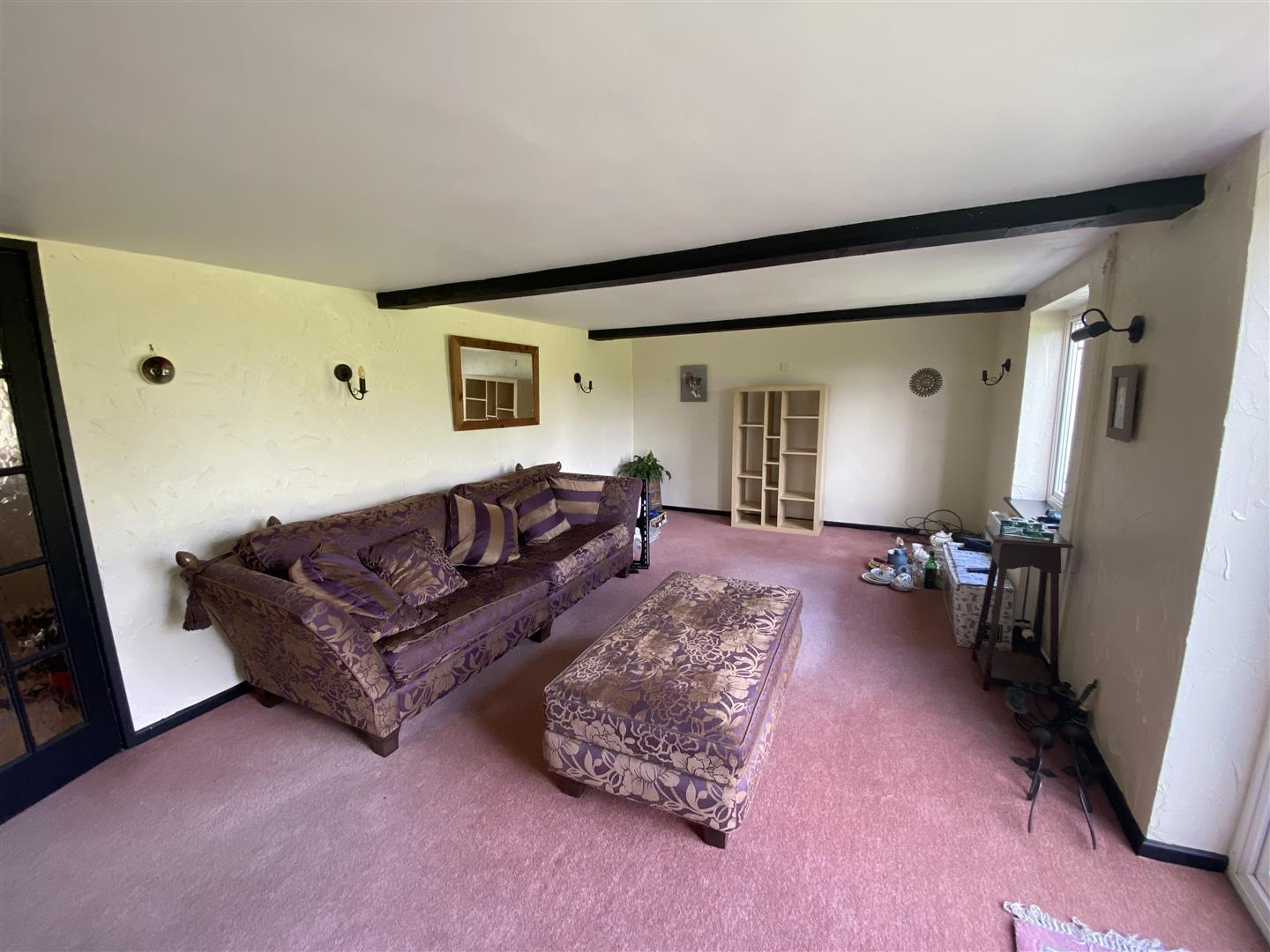 SITTING ROOM